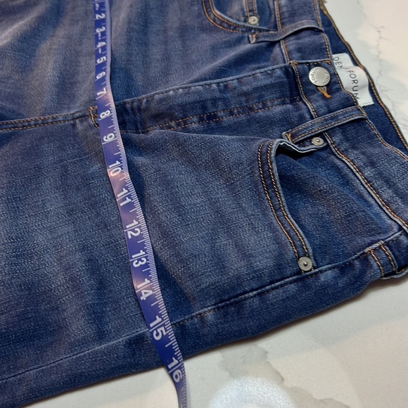 Denim Forum The Lola High Rise Skinny.  28 x 28 length.  Classic blue wash. - Picture 14 of 16